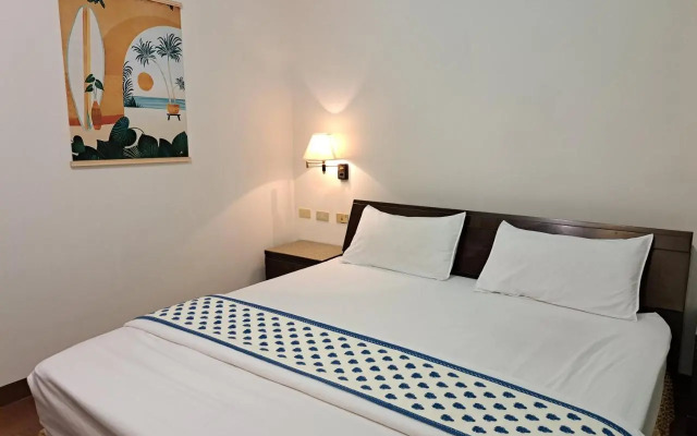 7 Hostel