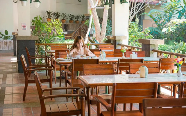 Muaklek Paradise Resort