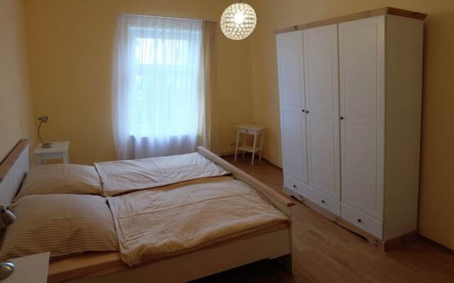 Modern Apartment in Stralsund near the Forest