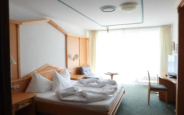 Hotel Alpina