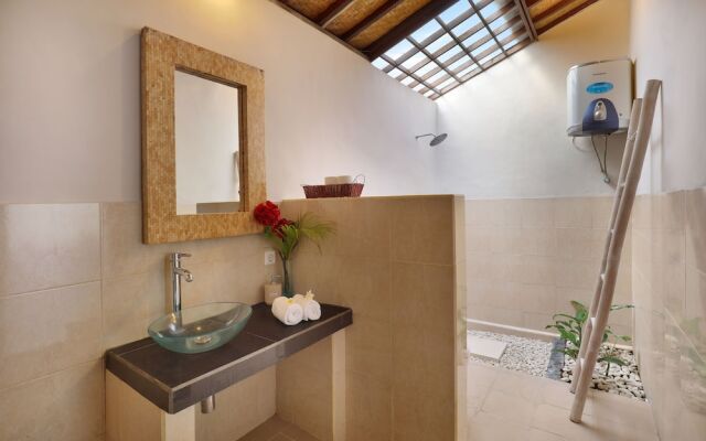 Monaco Complex Four Villas