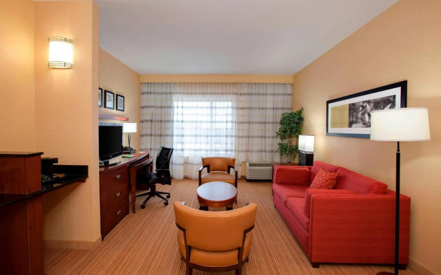 Courtyard by Marriott Chicago Schaumburg/Woodfield Mall