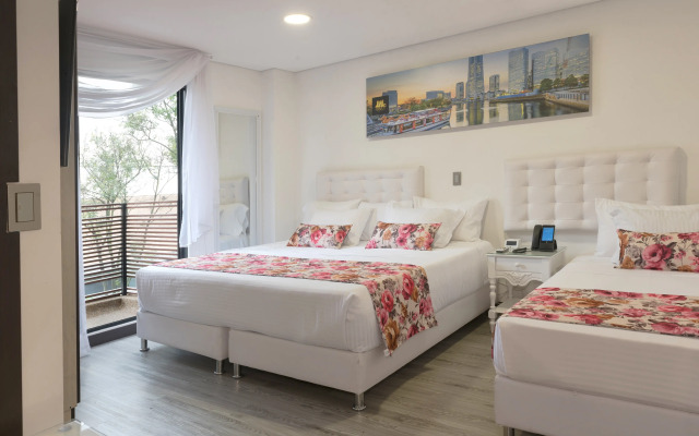 Hotel Arvut Collection