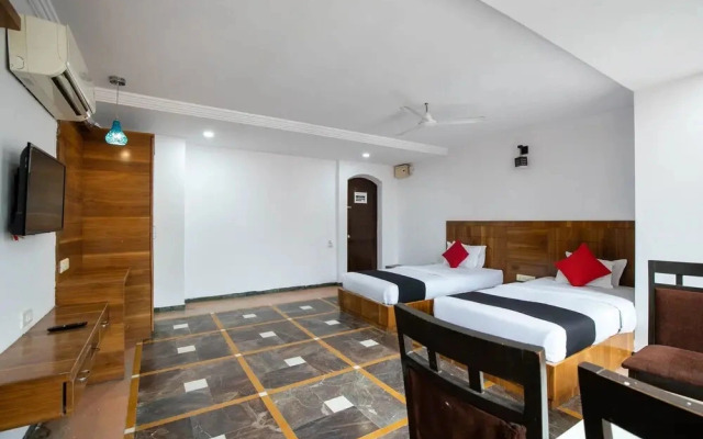 The Grand Mid Way by OYO Rooms
