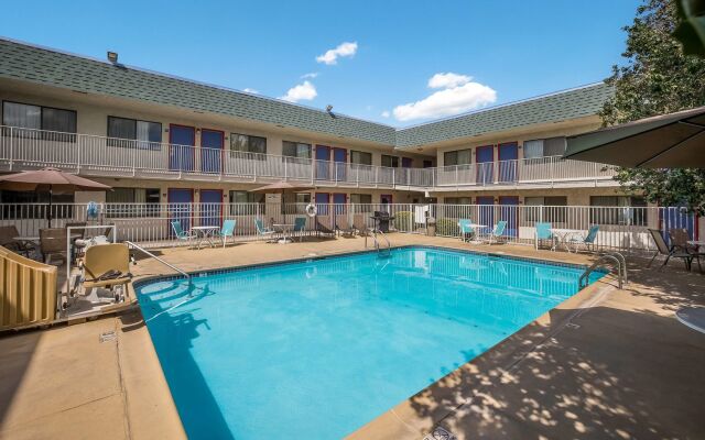 Travelodge Inn & Suites Sierra Vista