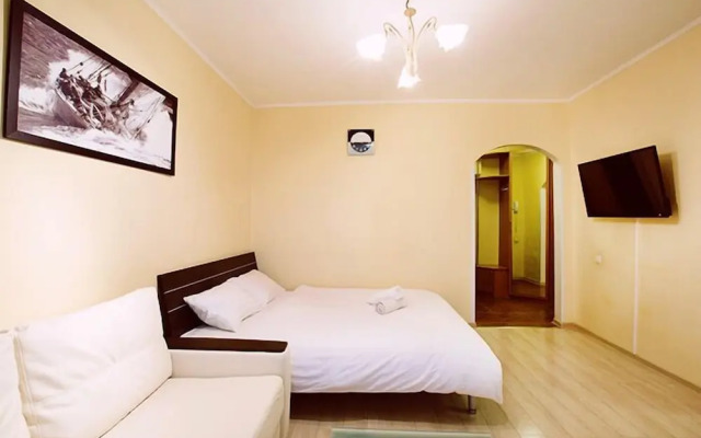 ApartLux on Smolenskaya