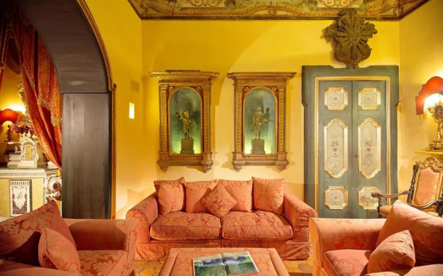 Palazzo Santa Croce in Positano