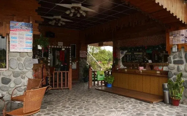 Jixiang Garden Hot Spring