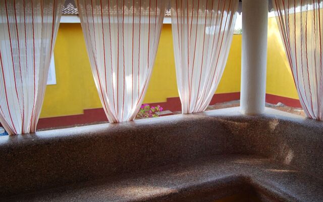 Granpas Inn - Hotel Bougainvillea