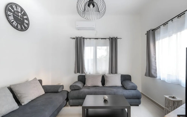 Blue Riviera Villas & Suites Athens