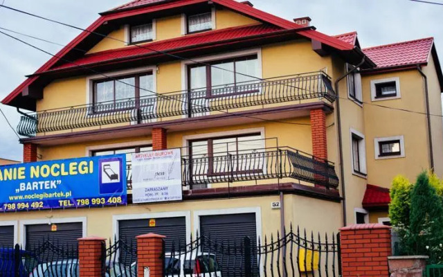 Tanie Noclegi Bartek 2