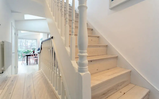 Newly Refurbished 2 Bedroom Property in Peckham