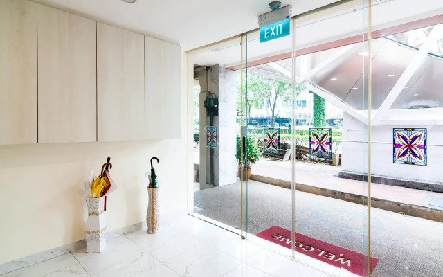 Jayleen Clarke Quay Hotel