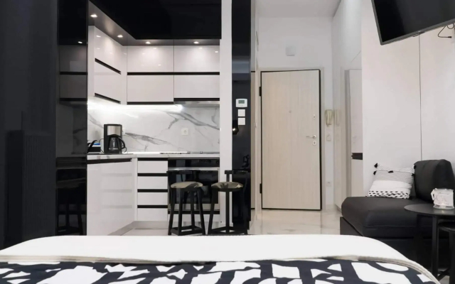 Affordable luxury studio close to Ampelokipi metro