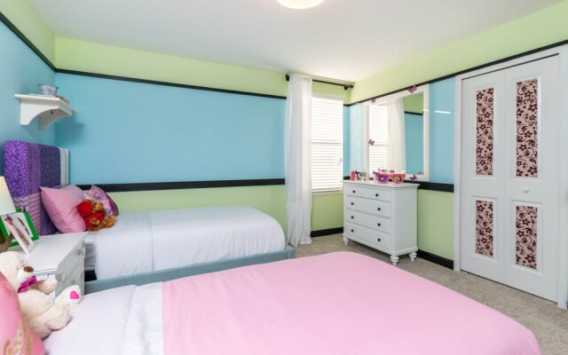 8 Bdrm Villa W Game Room and Cinema