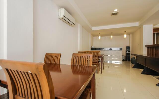 RedDoorz Plus near Galaxy Bekasi