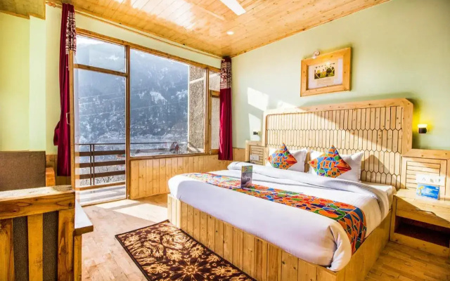FabExpress Shami Inn