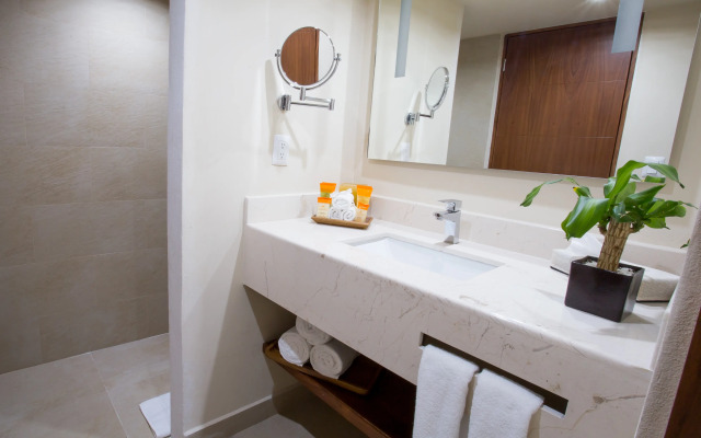 Sunscape Puerto Vallarta Resort & Spa All Inclusive