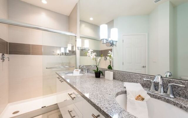 Serenity by VHC Hospitality