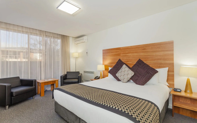 Bayside Geelong Hotel & Apartments, an Ascend Collection Hotel