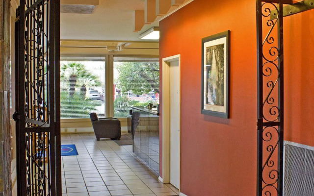 Best Western Village Inn