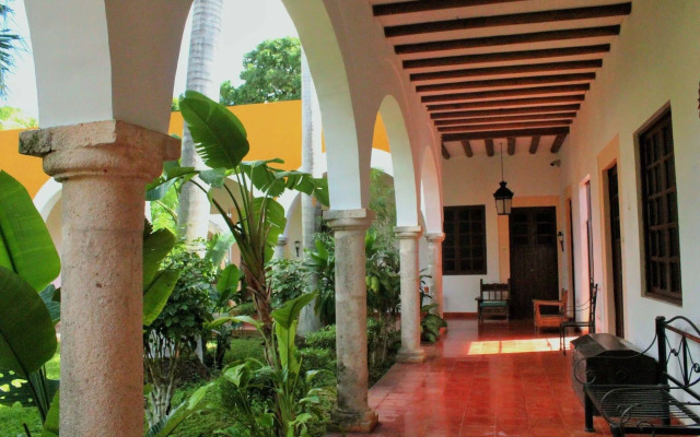 Hacienda Blanca Flor