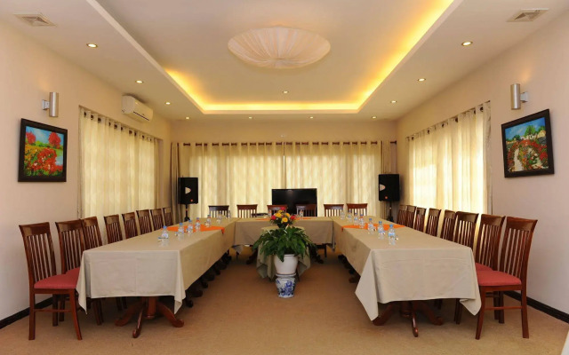 Paloma Hotel