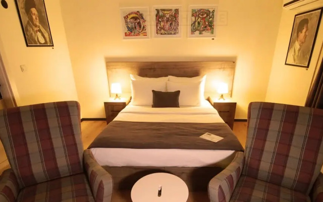 Second House Hotel