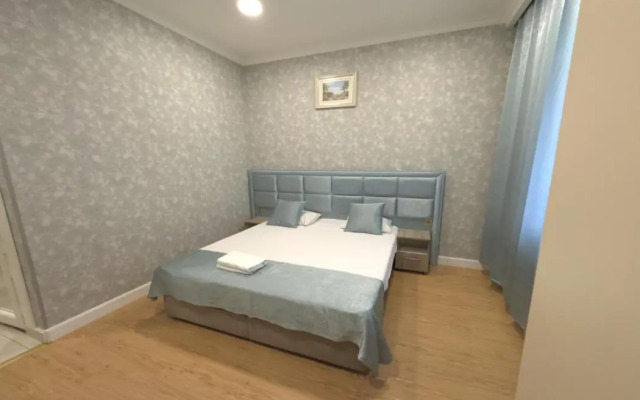 Eleon Hotel