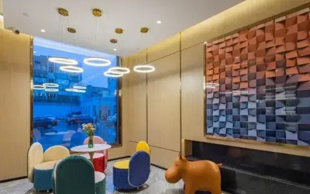 Ibis Shangpin Hotel (guanyunqingheyuan store)