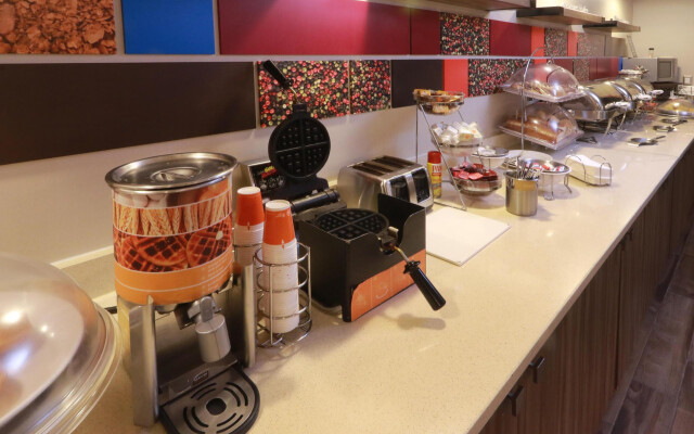Hampton by Hilton Chihuahua