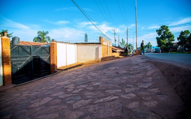 Beautiful 2-bed House in Kampala