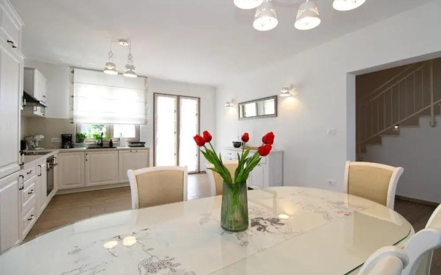 Elegant Villa With Private Pool in Bale