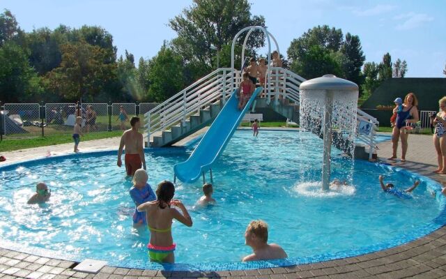 HAPPY CAMP MOBILE HOMES IN FüRED CAMPING