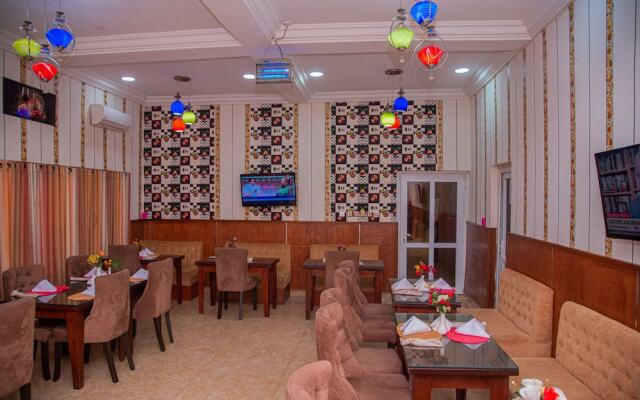 Mahogany Hotel and Suites