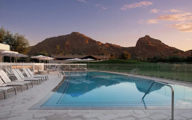 Residences At Mountain Shadows