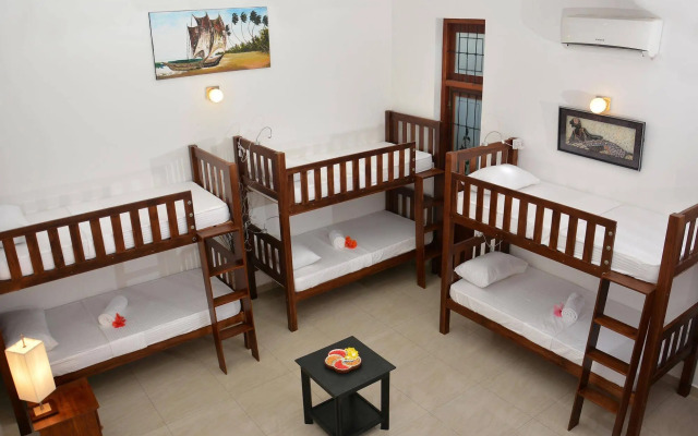 Colombo Mount Beach Hostel