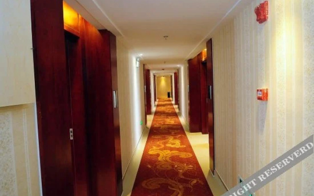 Super 8 Hefei Linquan Road Hejiafu