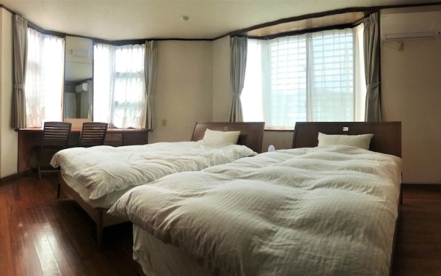 Minpaku Arin Kurin – Guest Rooms – Haebaru