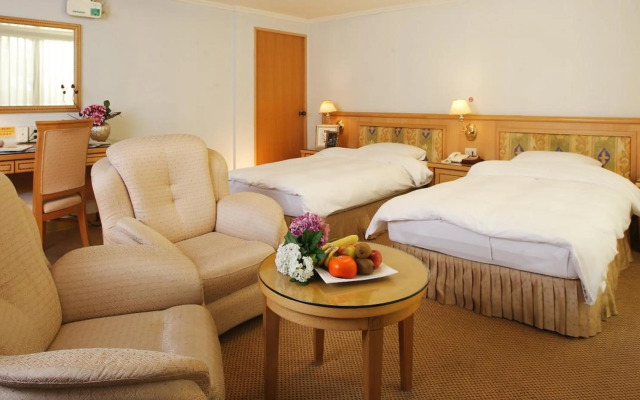 Kingdom Hotel
