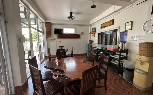VangVieng Santara Hotel