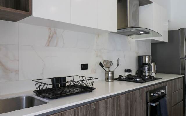 w Bright 2BR Duplex in Miraflores