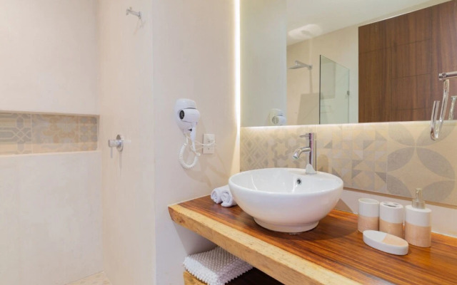 New Charming Villa 2 Levels Private Pool Garden Wifi Bikes