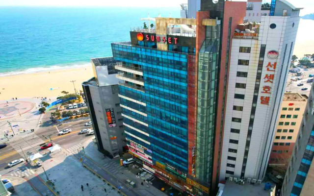 Sunset Hotel