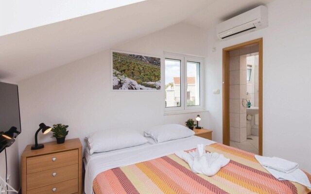 Amazing Home in Kuciste With Sauna, Wifi and 9 Bedrooms