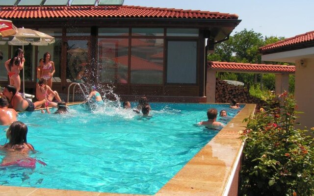 Hotel Black Stork