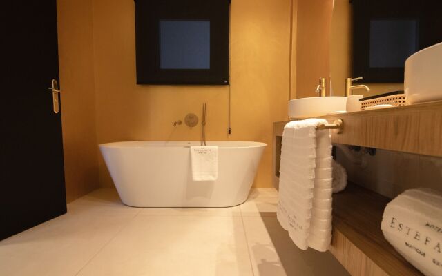 Hotel Estefanía Boutique Suites