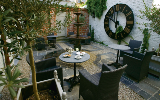 The Pand Hotel