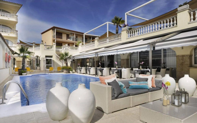 Van Der Valk Hotel Barcarola