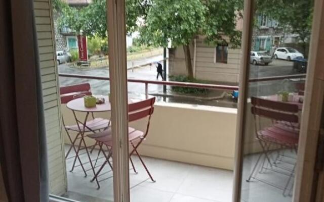 Joli F2 neuf tout équipé proche centre Annecy et Gare